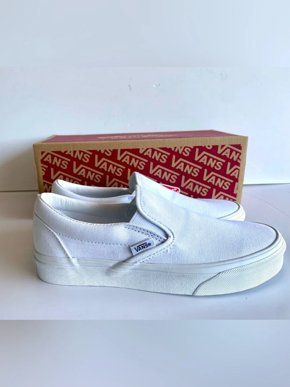 New Vans Classic Slip On True White Mens 5.5 Women 7